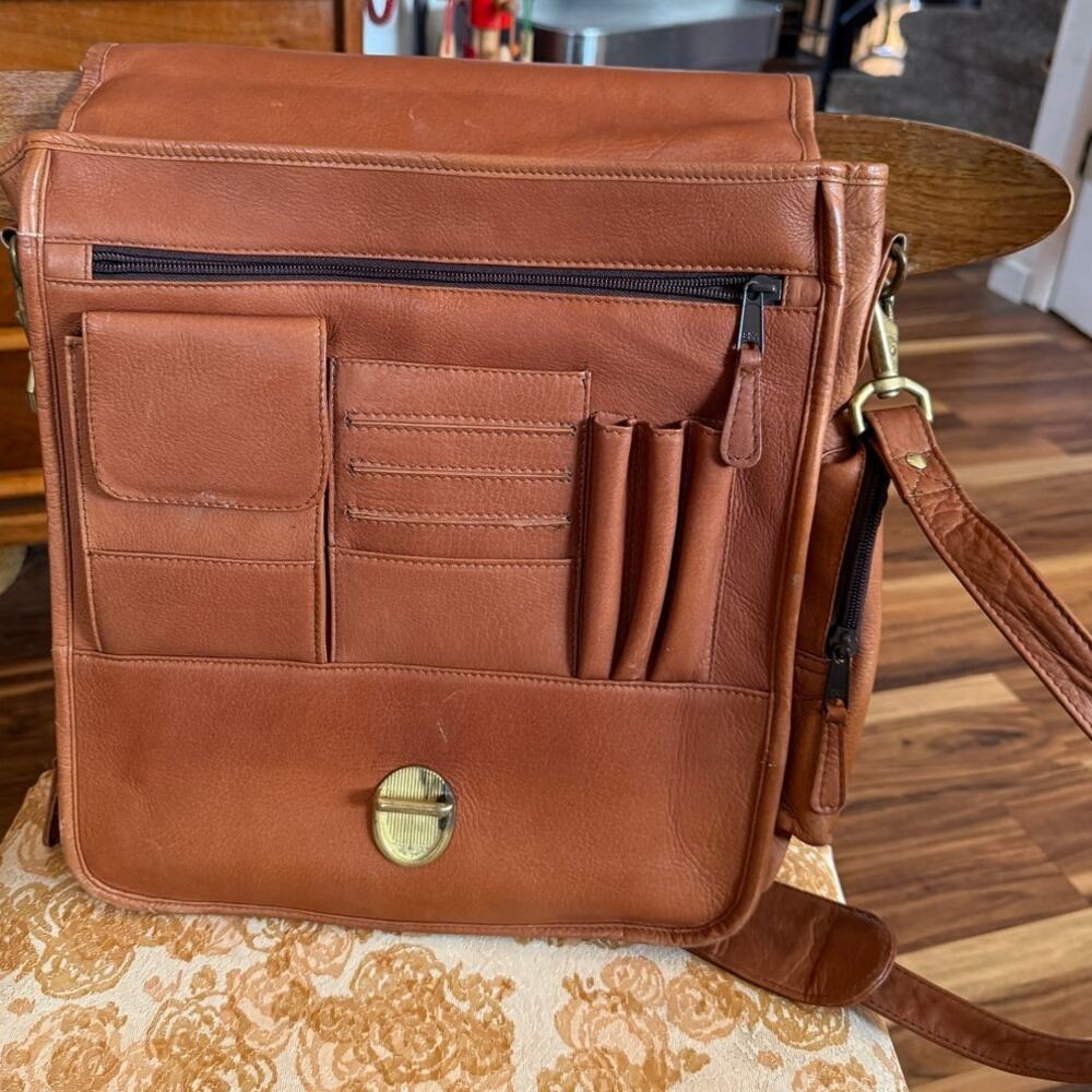 Latico Reporter Leather Crossbody Bag Hollywood Laptop Shoulder Brown - Picture 2 of 11